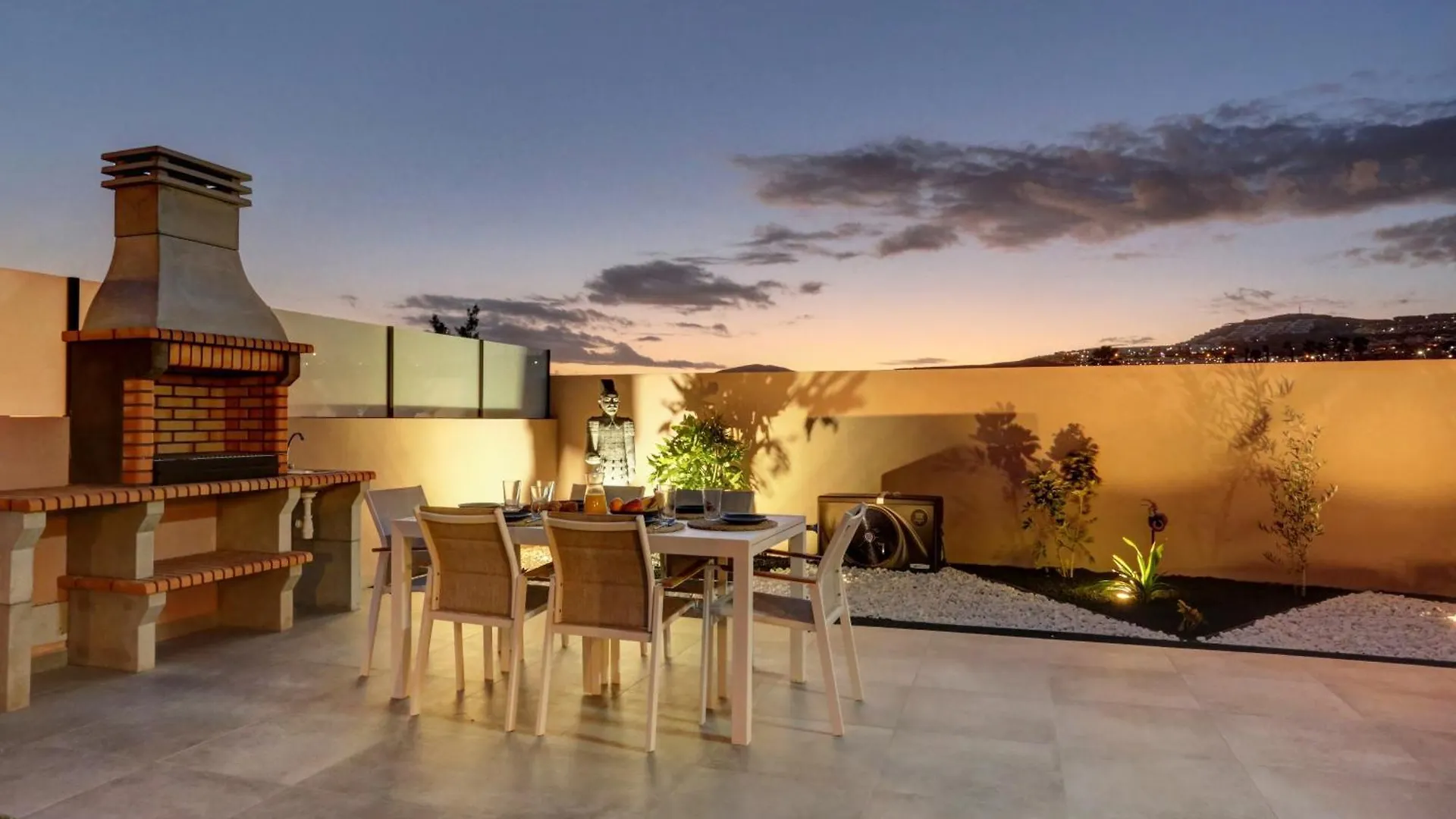 Golden Dunes Villa Picasso Madrid 0*, Costa De Antigua Spain