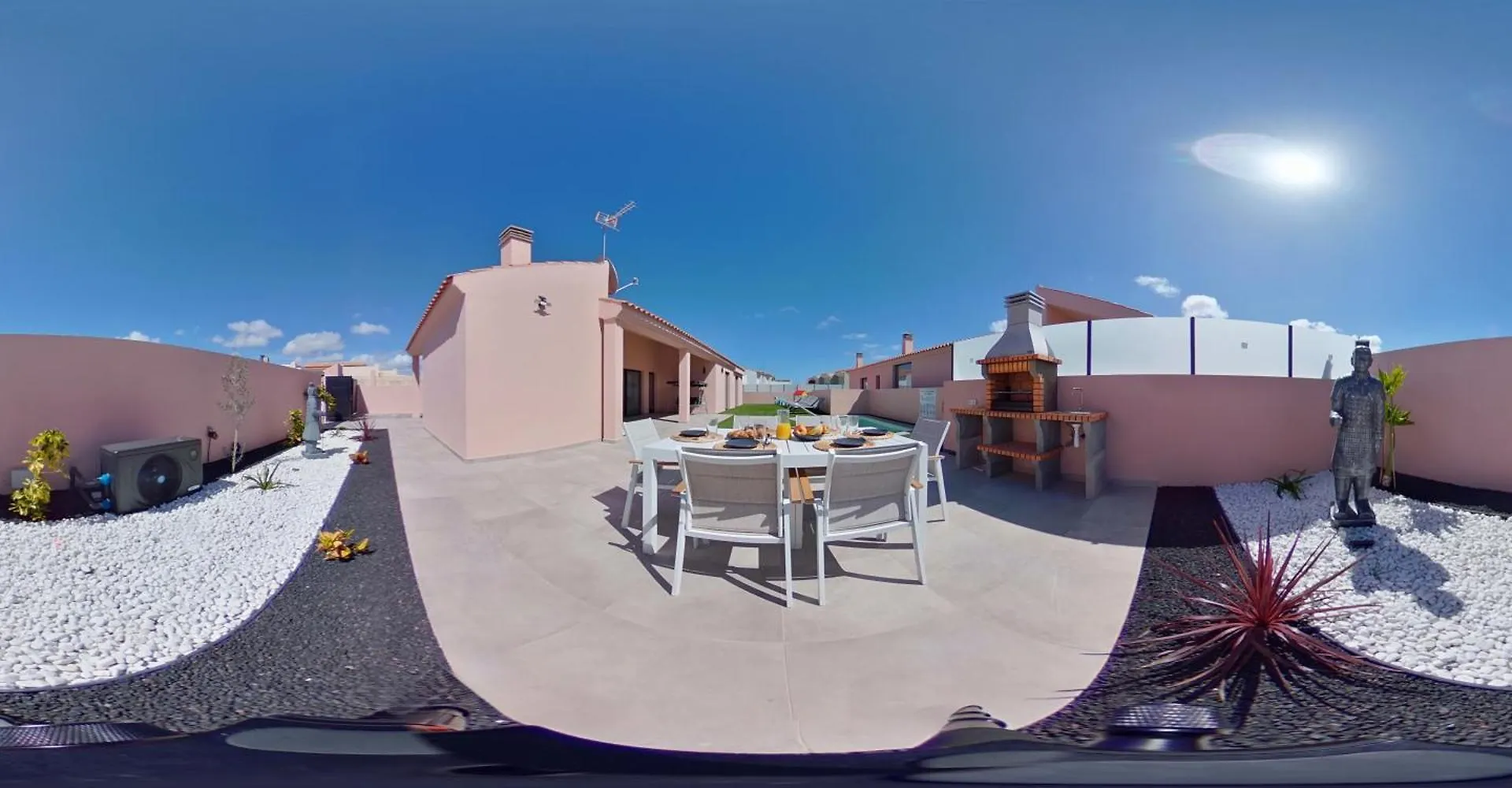 Golden Dunes Villa Picasso Madrid