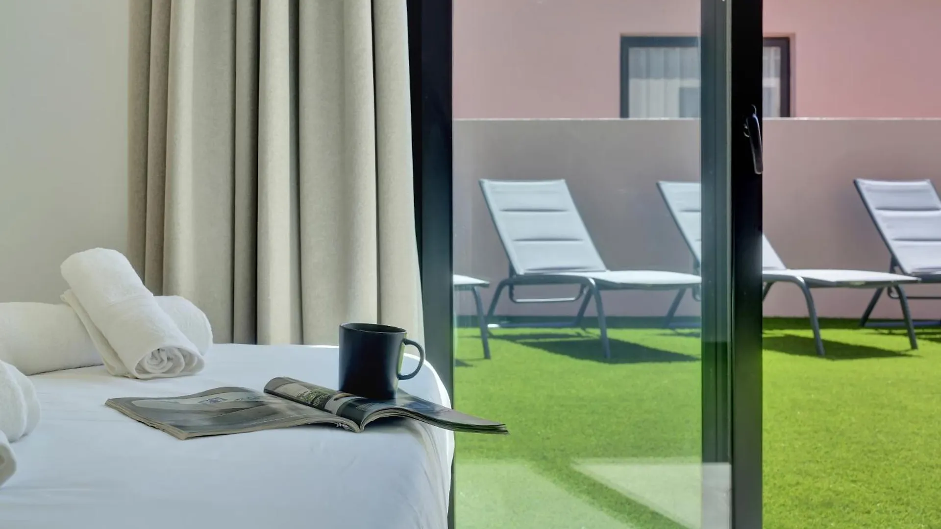 Golden Dunes Villa Picasso Madrid