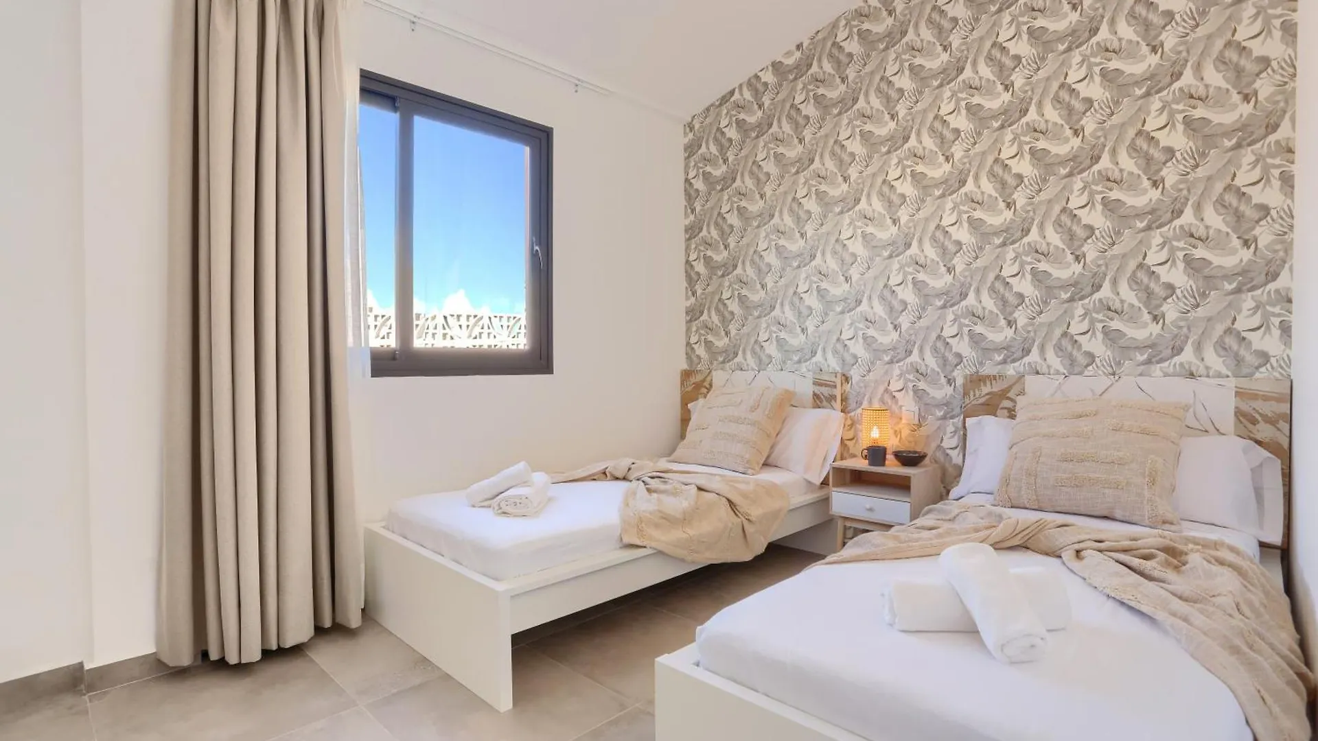 Golden Dunes Villa Picasso Madrid